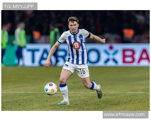 梅卡球队客场大胜柏林赫塔，展现实力势不可挡